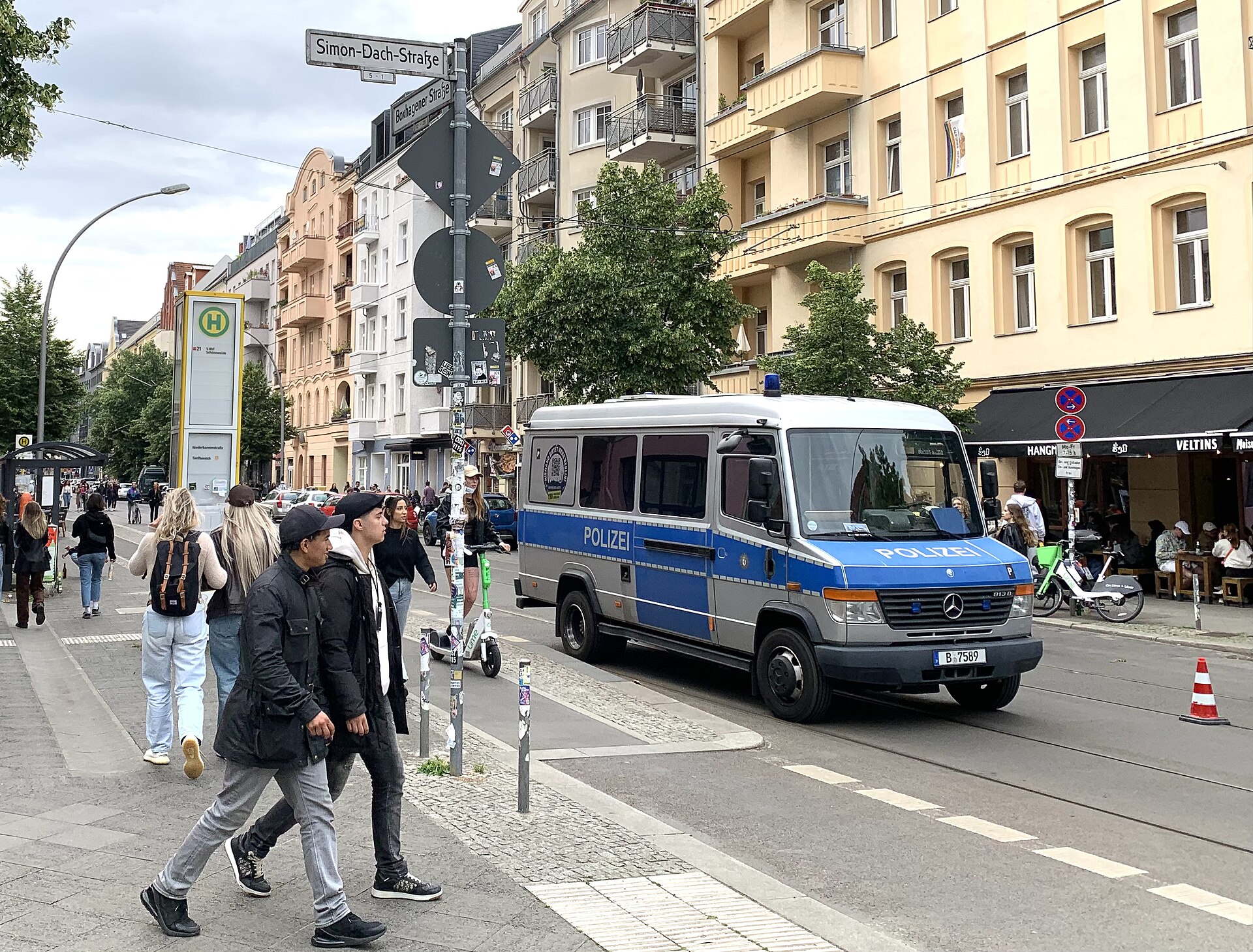 Brennende Pkw - Marzahn-Hellersdorf